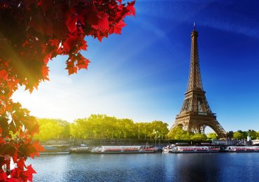 planning- a- visit-eiffel-tower