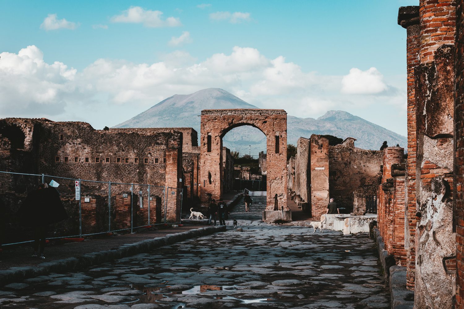 Best Pompeii tours for a taste of the historic lost city